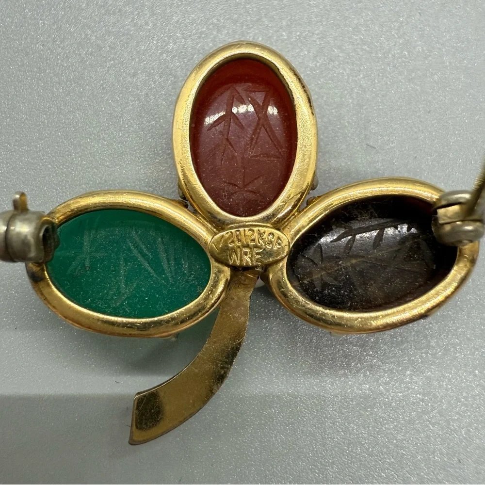 WRE Scarab Clover Brooch Carved Semi-Precious Stones 1/20 12kt Gold-Filled
